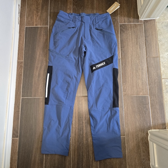 adidas Other - Men adidas athletic hiking pants size 34" new